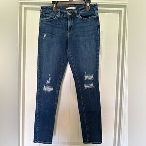 EUC Levi’s 711 Skinny Jeans